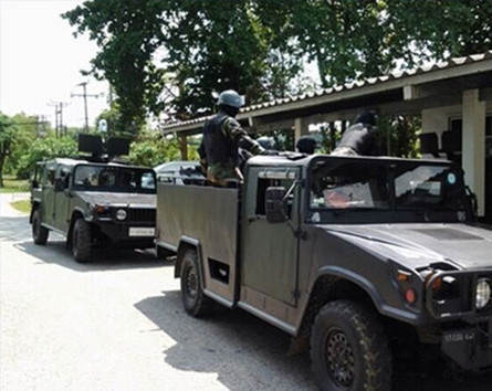 الجيش سيارة مثبتة مع PAHC الأشعة تحت الحمراء وعرة كاميرات PTZ